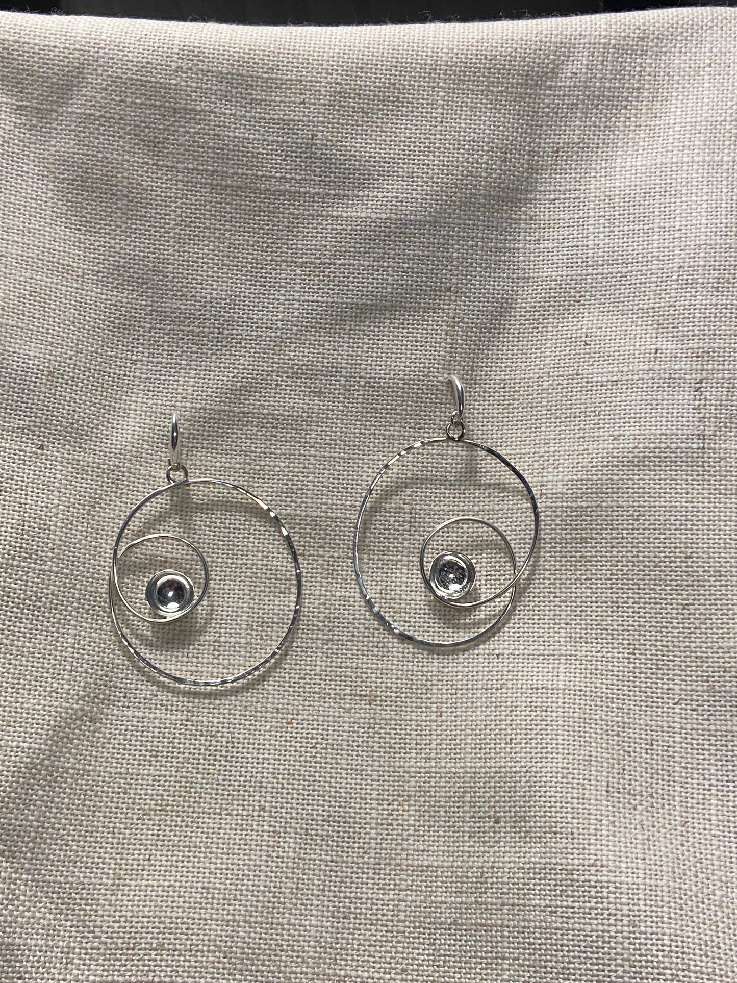 Essence oorbellen ML #301