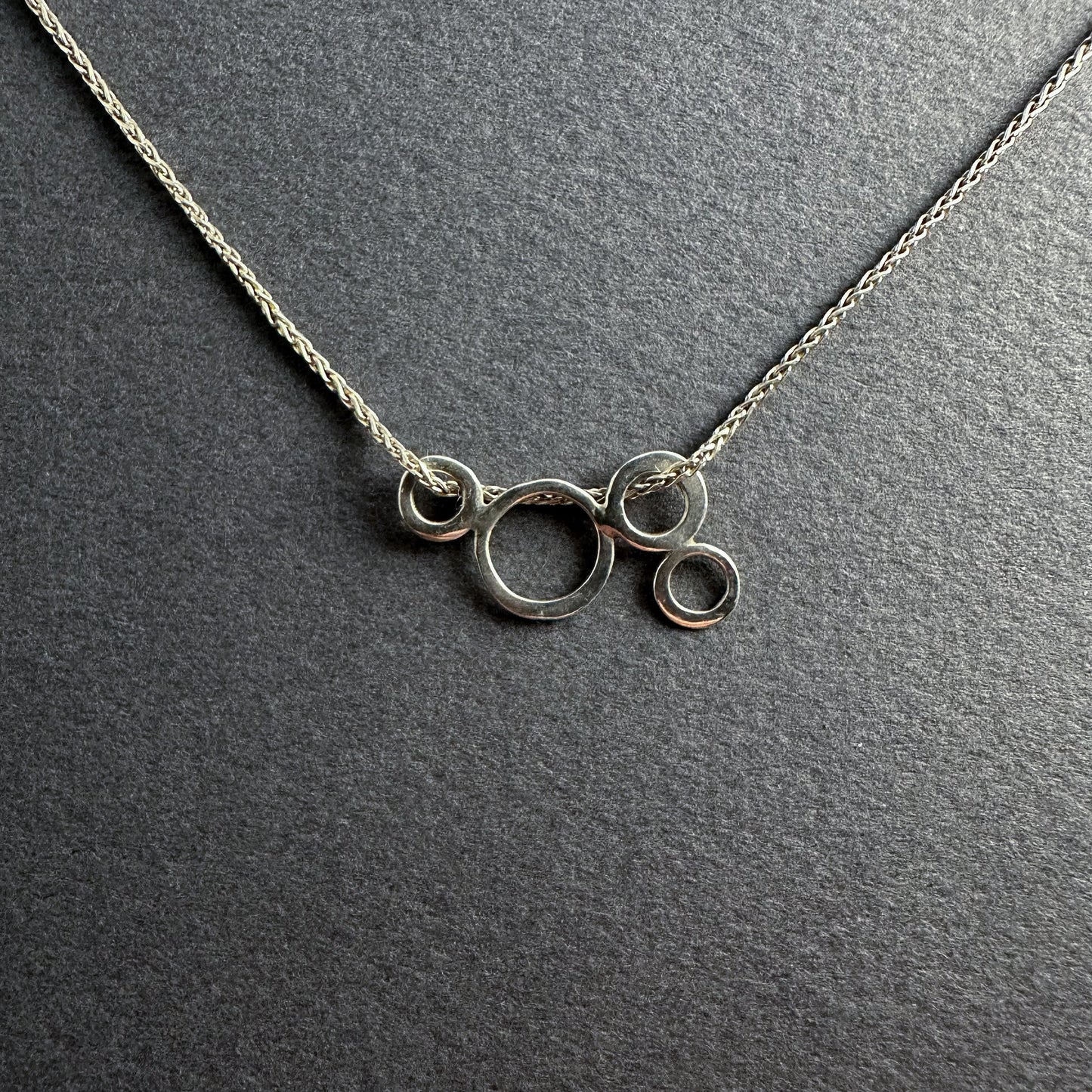 Bubbles hanger S #013